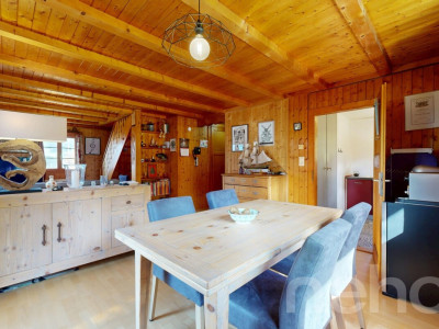 Exclusif: Magnifique chalet de 4 chambres avec grand jardin image 4