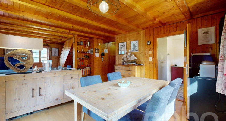 Exclusif: Magnifique chalet de 4 chambres avec grand jardin image 4