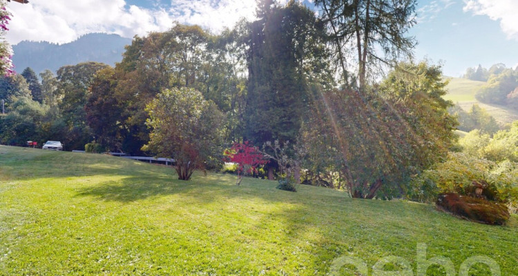 Exclusif: Magnifique chalet de 4 chambres avec grand jardin image 11