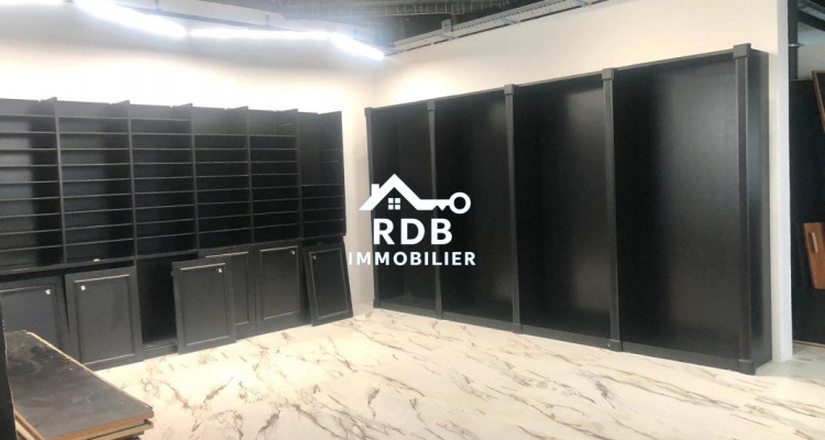 Local commercial – 106 m² – Disponible immédiatement – Sion – Cour de Gare image 3