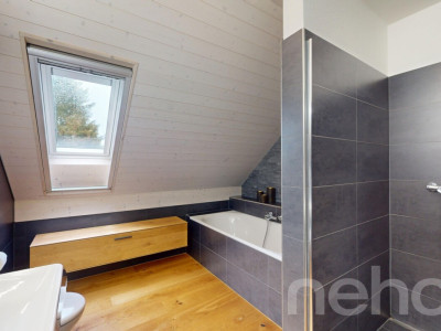 13 Minuten von Winterthur entfernt - Wohnen auf zwei Geschossen image 5