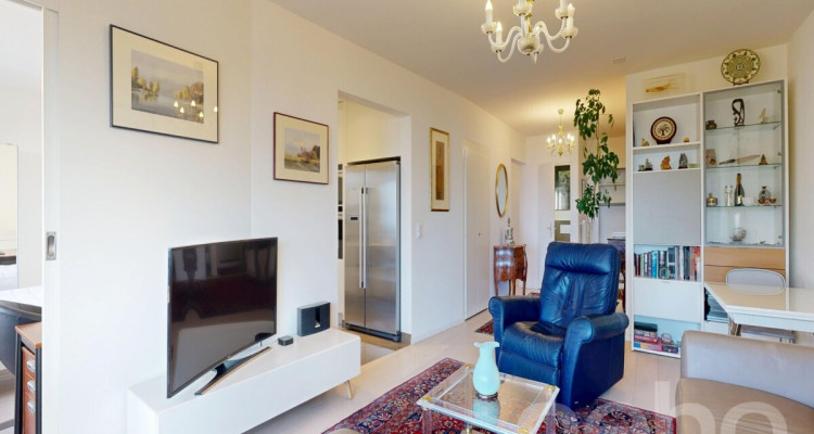 Bel appartement rénové de 4,5 pces avec vue sur le lac à Lausanne image 3