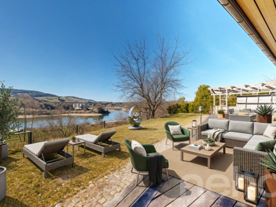 Villa d?exception avec vue panoramique sur le lac image 3