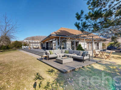 Villa d?exception avec vue panoramique sur le lac image 5