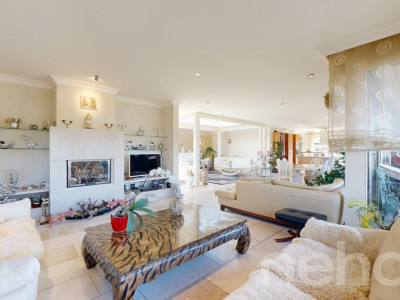 Villa d?exception avec vue panoramique sur le lac image 12