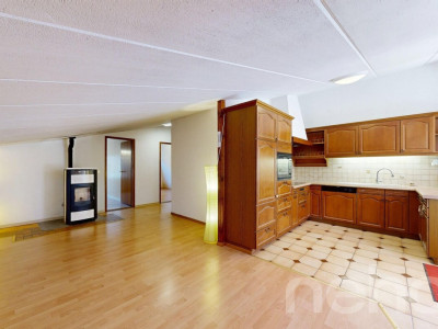 Cheyres: Petite maison à réinventer à deux pas du lac image 3