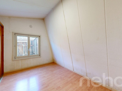 Cheyres: Petite maison à réinventer à deux pas du lac image 7