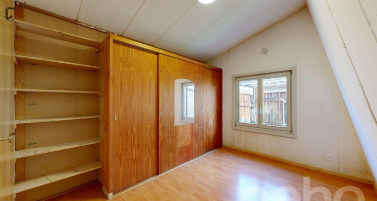 Cheyres: Petite maison à réinventer à deux pas du lac image 5