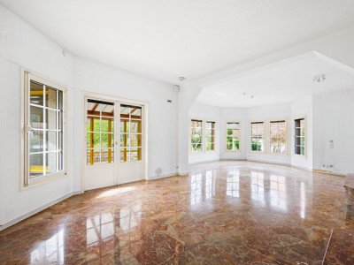 Freistehendes 6-Zimmer Einfamilienhaus mit grossem Garten image 3