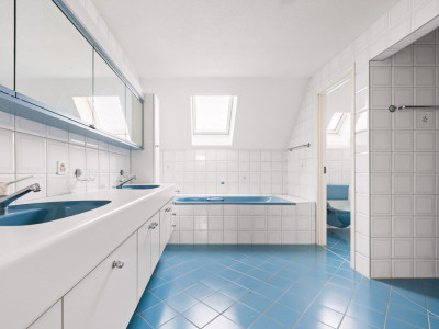 Freistehendes 6-Zimmer Einfamilienhaus mit grossem Garten image 9