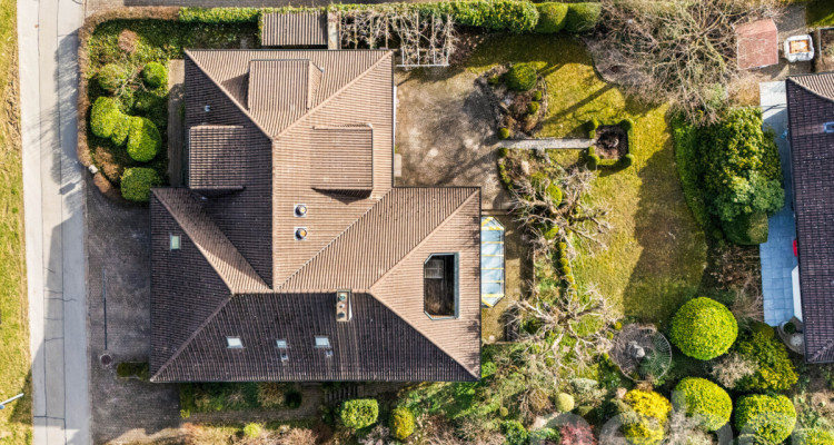 Freistehendes 6-Zimmer Einfamilienhaus mit grossem Garten image 12