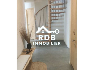 Appartement de 4,5 pièces au 2ème étage situé à Sullens 1036 image 1