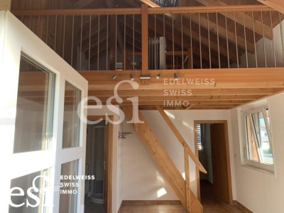 A louer, joli 2.5 pces avec mezzanine dans villa à Muraz image 2