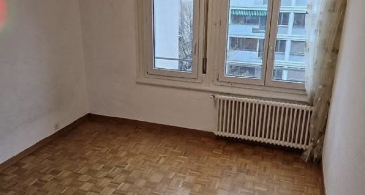 Appartement 4,5 pièces situé aux Eaux vives  image 4