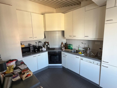 Appartement 5 pièces Duplex situé à Plainpalais  image 2