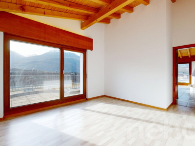 Attique 4 pièces au coeur de Conthey - Terrasses généreuses image 8