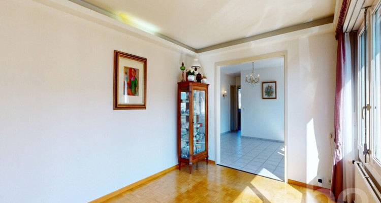 Charmant maison individuelle de 5,5 pièces avec beaucoup de potentiel image 5