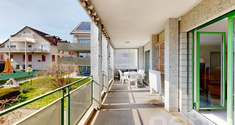 Grand appartement lumineux, calme absolu, entre lac et autoroute image 1