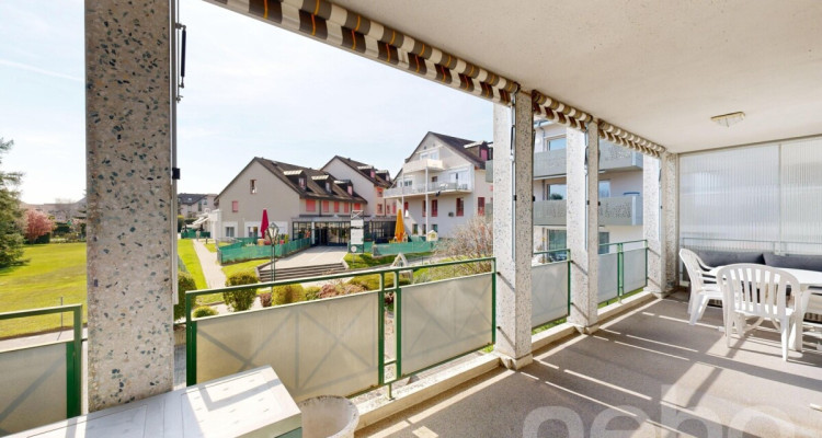 Grand appartement lumineux, calme absolu, entre lac et autoroute image 2