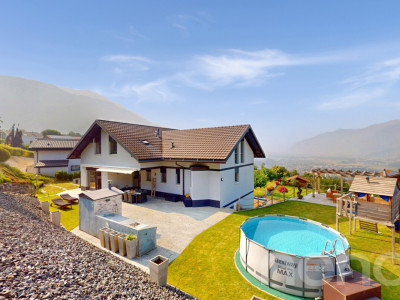 Villa contemporaine avec vue panoramique et cadre de vie privilégié image 1