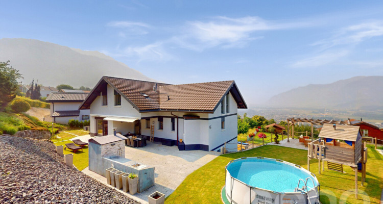 Villa contemporaine avec vue panoramique et cadre de vie privilégié image 1