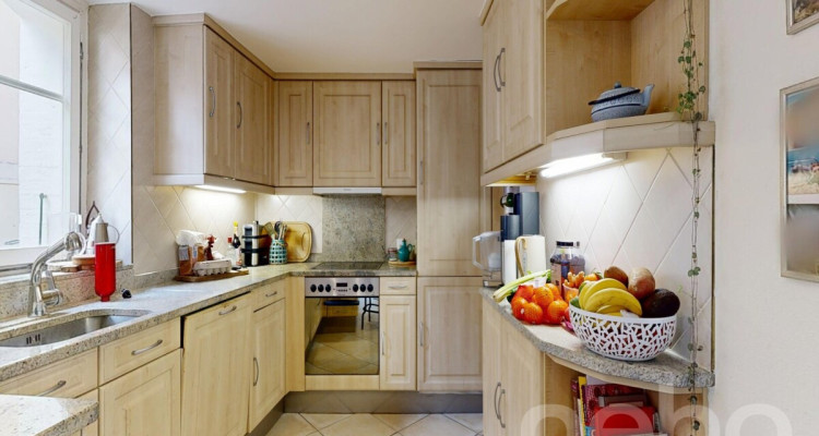 Maison de 5.5p avec Studio : Investissement Idéal à Aubonne image 1