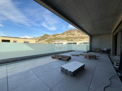 Spacieux attique 4,5 pièces avec terrasse panoramique de 68 m2 image 2