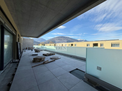 Spacieux attique 4,5 pièces avec terrasse panoramique de 68 m2 image 8