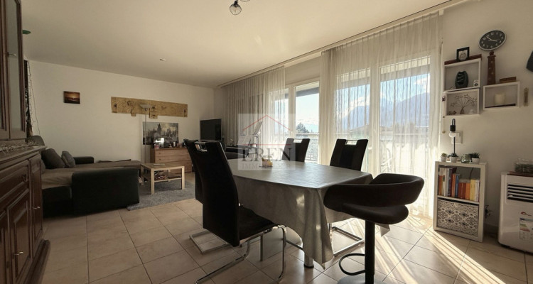 Appartement 3,5 pièces avec terrasse sud-ouest au 2ème étage à Conthey copie image 4