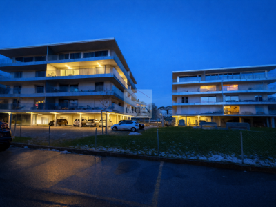 Lumineux Attique 4 pièces vitrés avec balcon-terrasse en angle de 45m2 et finition de qualité image 13