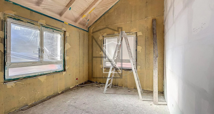 Luxurious 4-Bedroom Apartment in Mex-Suisse image 8