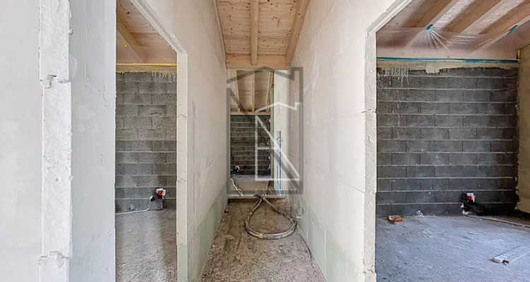 Luxurious 4-Bedroom Apartment in Mex-Suisse image 13