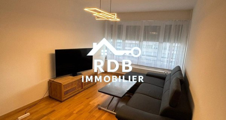 Appartement de 2,5 pièces au 5ème étage situé à Meyrin 1217 image 1