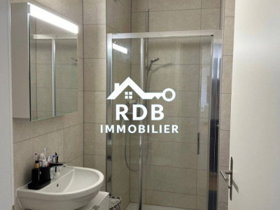 Appartement de 6 pièces au 7ème étage situé à Chêne-Bougeries 1224 image 6