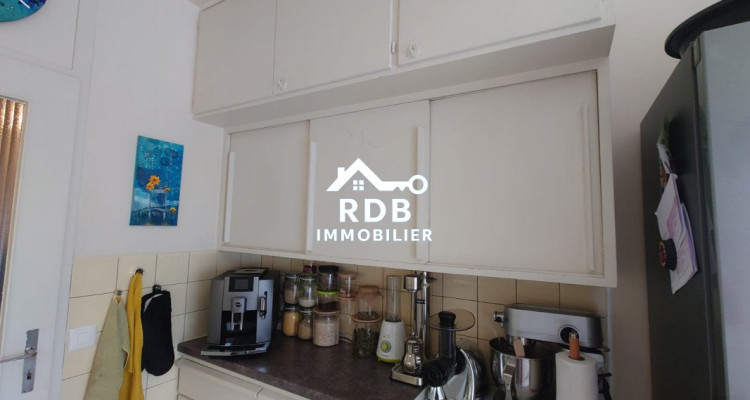 Appartement de 3 pièces au 2ème étage situé à Genève 1202 image 6