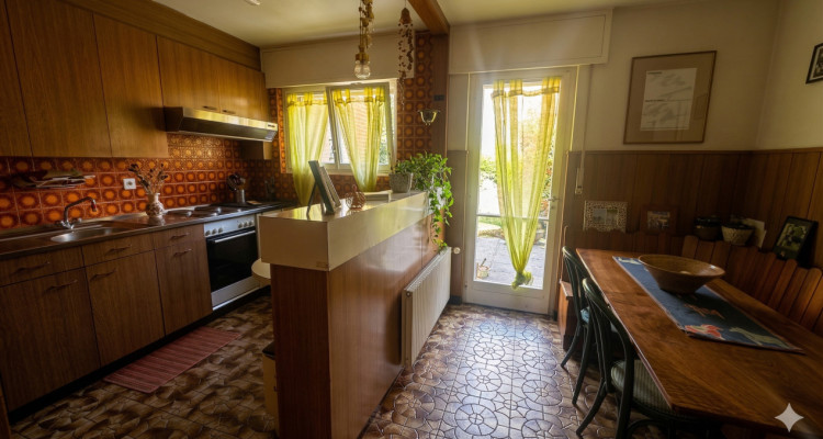 Grande maison avec jardin sur Martigny ! Terrain constructible !  image 6