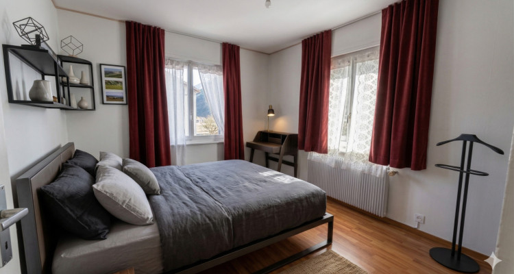 Grande maison avec jardin sur Martigny ! Terrain constructible !  image 9