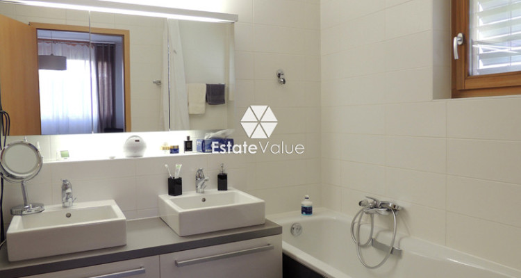 Apartment 4 rooms with a 480 m² garden. image 4