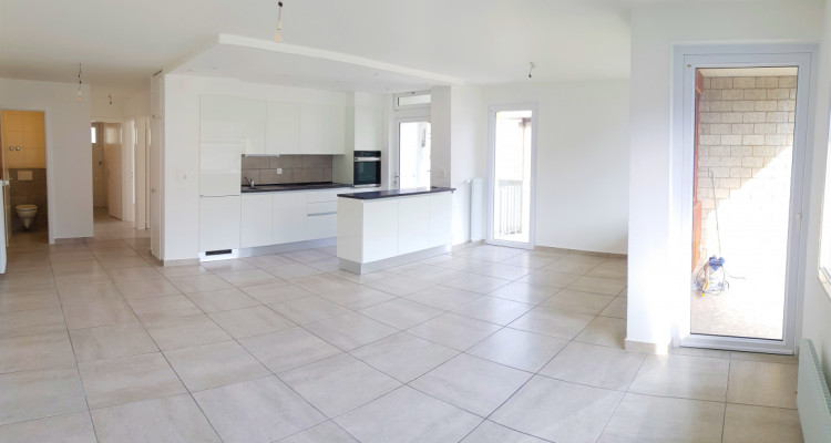 SION CENTRE - spacieux et lumineux 3.5 - 87m2 image 1