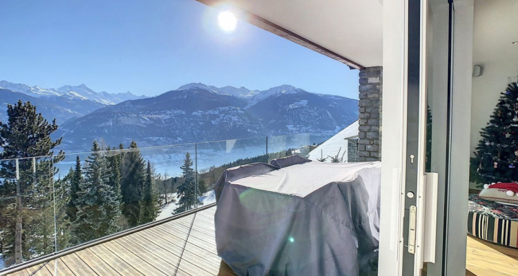 Splendide chalet et sa vue perpétuelle image 1