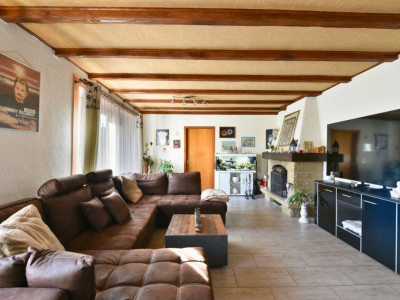 Spacieuse maison individuelle à Saint-Imier image 1