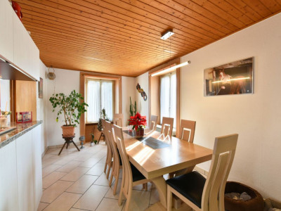 Spacieuse maison individuelle à Saint-Imier image 2