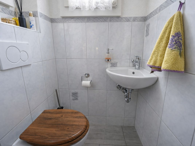 Spacieuse maison individuelle à Saint-Imier image 8