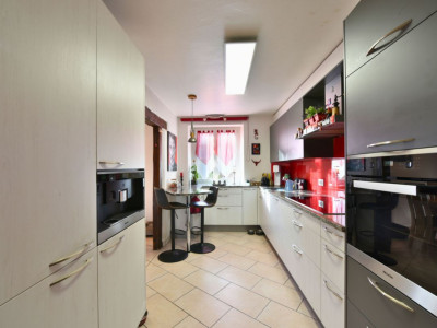 Lumineuse maison individuelle image 3