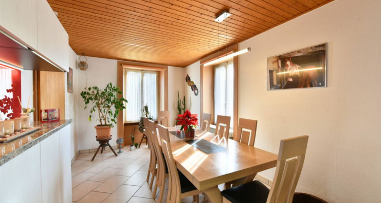 Spacieuse maison individuelle à Saint-Imier image 2