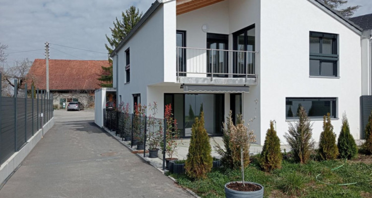 Maison Minergie moderne avec jardin, proche de toutes commodités à Bossonnens image 2