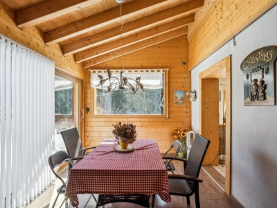 Chalet individuel de charme en lisière de forêt à Torgon  image 4