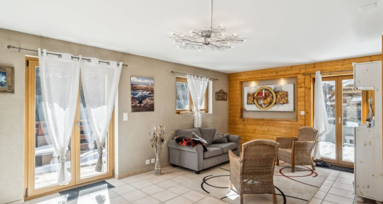 Chalet individuel de charme en lisière de forêt à Torgon  image 2