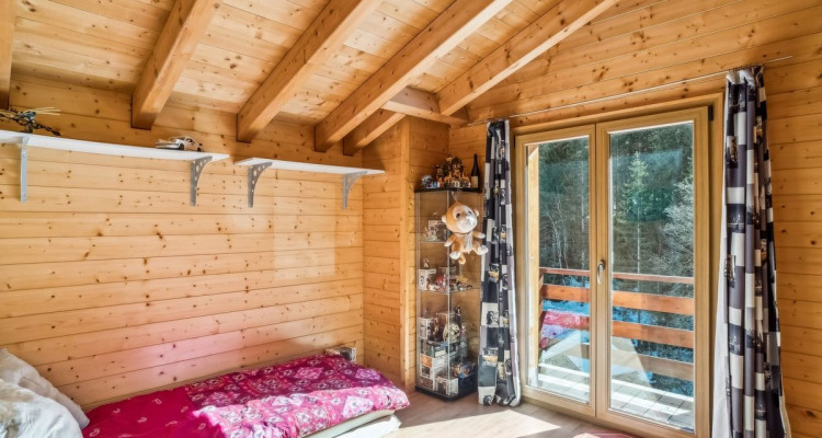 Chalet individuel de charme en lisière de forêt à Torgon  image 5