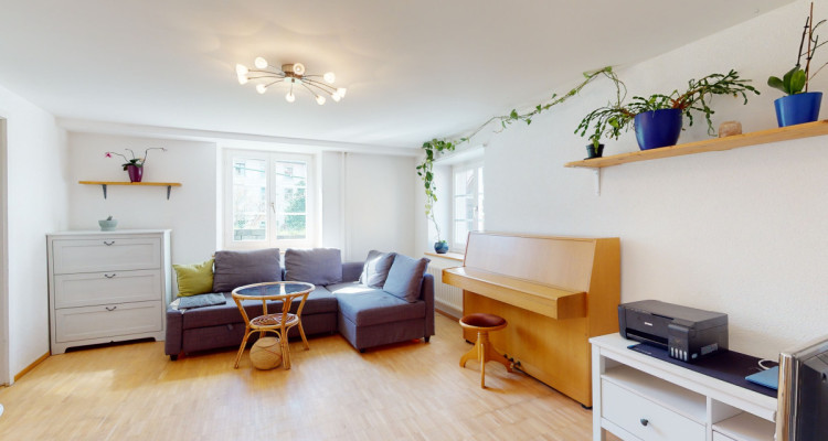 Freistehendes Mehrfamilienhaus mit 3 Wohnungen & Studio in Füllinsdorf image 3